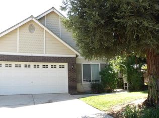 8736 N Winery Ave, Fresno, CA