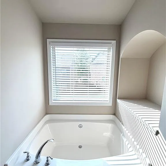 13248 Warrensville Cv — Photo 15