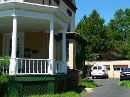 2nd image of 496 Somerset St