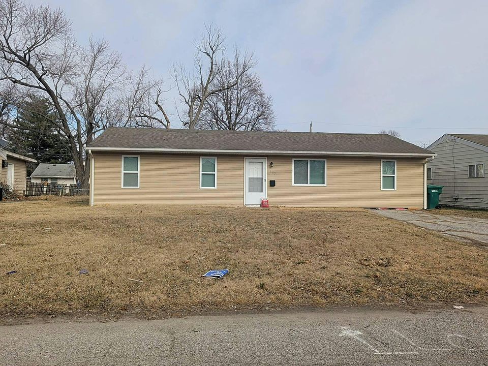 1st image of 1607 Andrews Dr