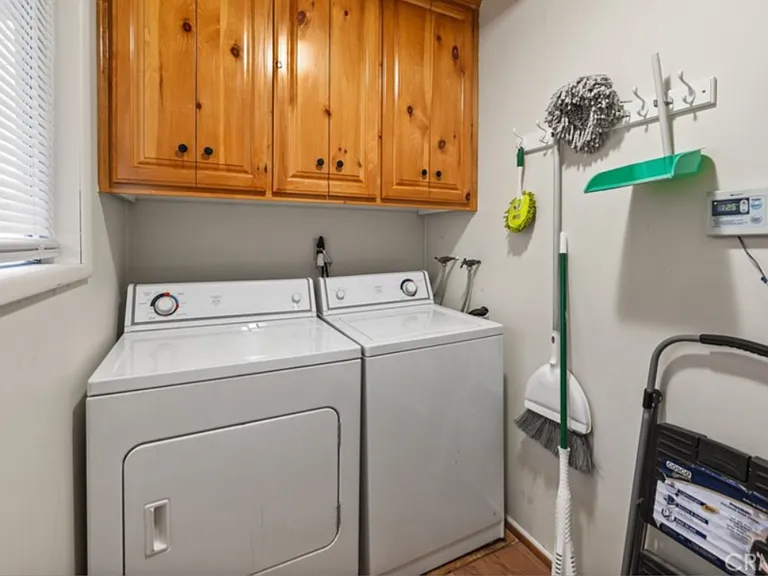 130 Maple Ln — Photo 31