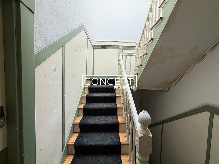 26 John F Kennedy St #7R — Photo 10
