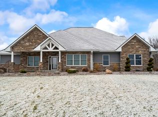 16371 188th St, Manchester, IA 52057