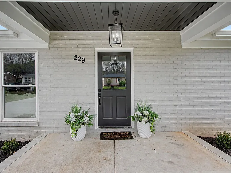 229 Cherry Dr — Photo 3