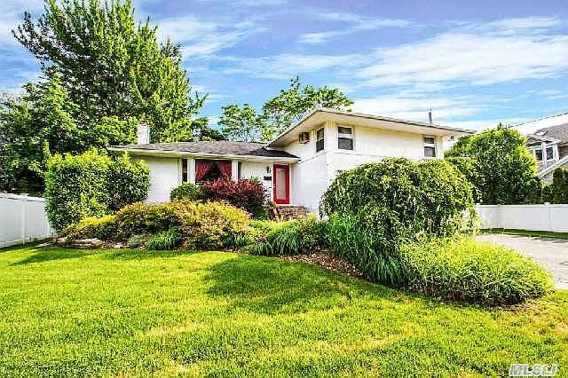 1st image of 6 Bounty Ln