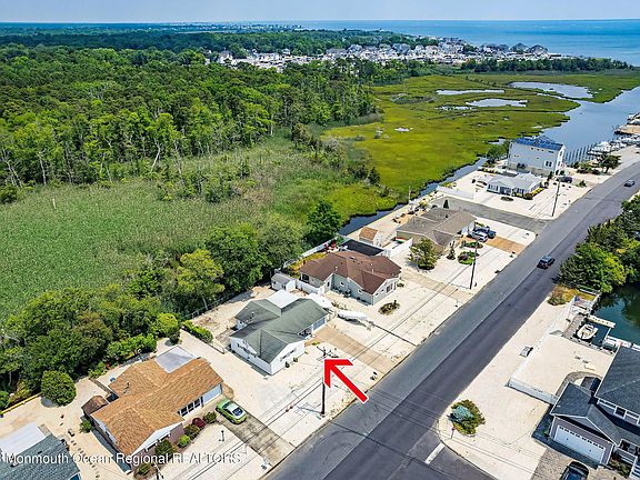 2nd image of 27 Hornblower Drive