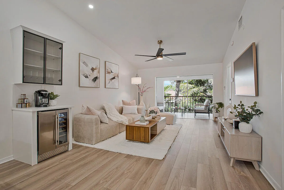 2 bed, 1516 sqft, $3,995 — Photo 3