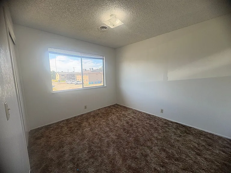 1590 Alfred Way — Photo 27