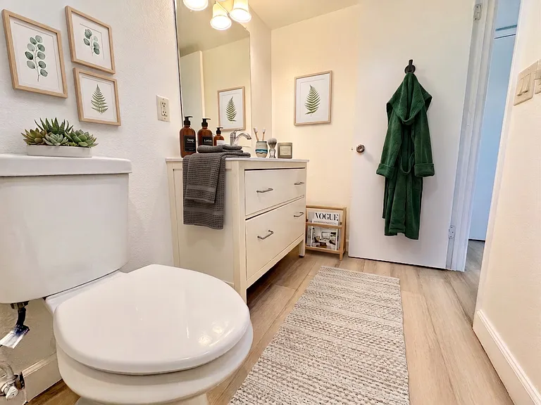 6557 E Osborn Rd #6 — Photo 15