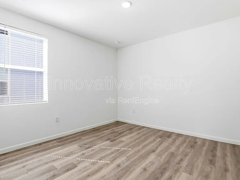 Venture Apartments — Photo 163