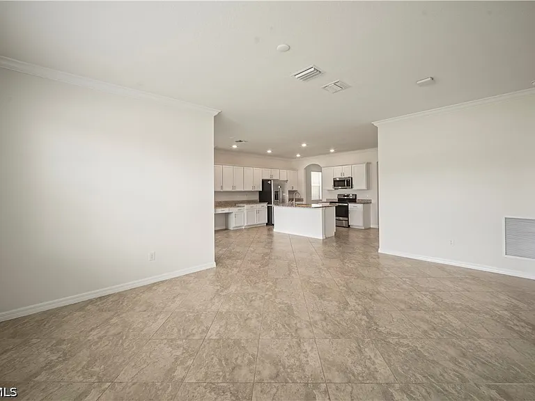4234 Bluegrass Dr — Photo 11