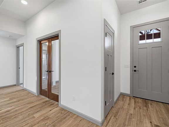 4th image of 2416 Black Jack Ct