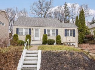 46 Hillside Ave, Mine Hill, NJ 07803