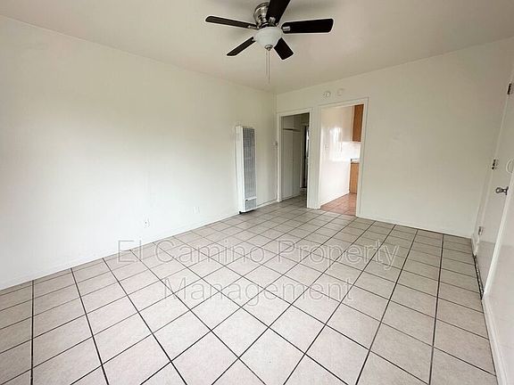 5th image of 428 N Poplar Ave