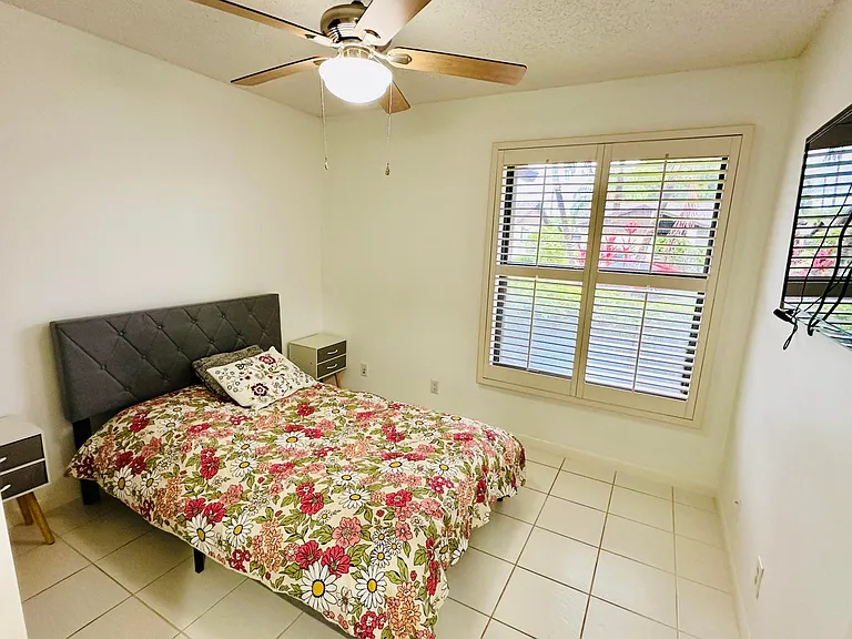 5077 Forsythia St — Photo 16