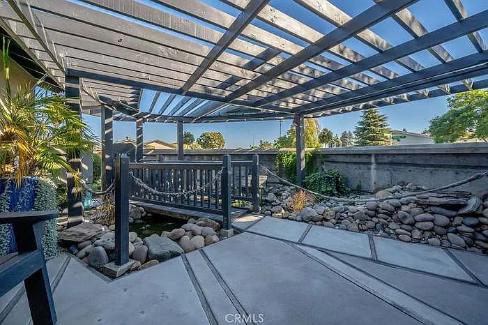 1317 E Dena Way — Photo 8