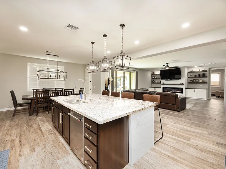 22725 E Desert Hills Dr — Photo 11