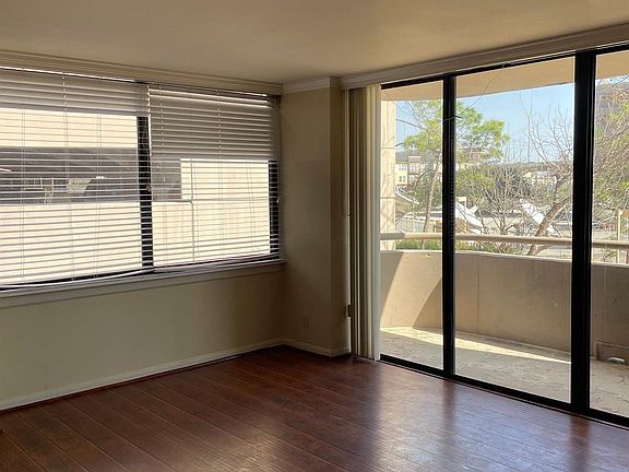 2nd image of 3525 Sage Rd APT 304