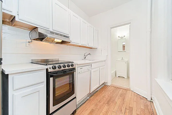 Rented by Living New York | media 13