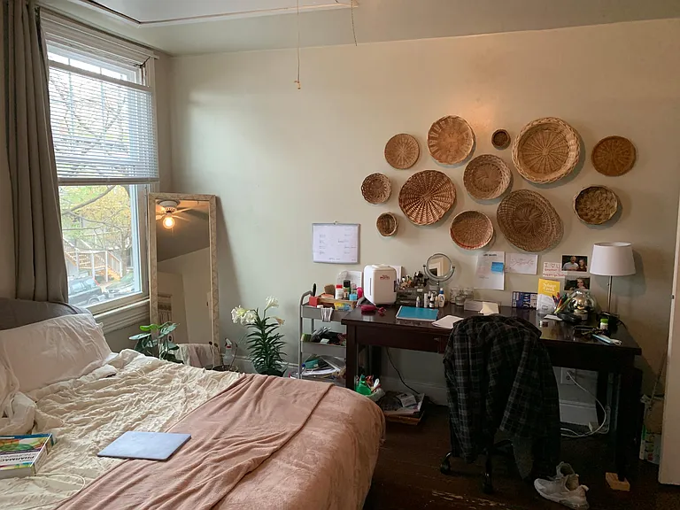 323 S Laurel St — Photo 10