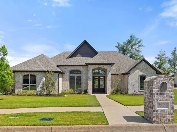 7574 Northlake Dr, Tyler, TX 75703