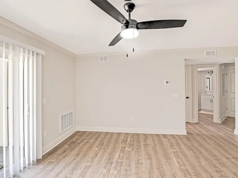 Village Green Apartment Homes — Photo 79