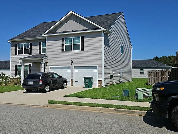 2nd image of 540 Boreal Dr SE