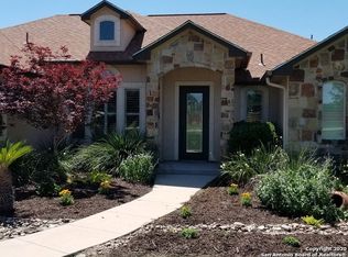 15902 Lake Shore Dr, Lytle, TX 78052