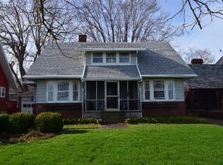 622 E Perry St, Port Clinton, OH 43452