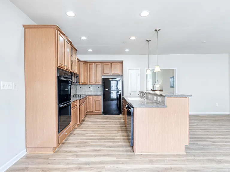 365 Chessington Dr — Photo 12