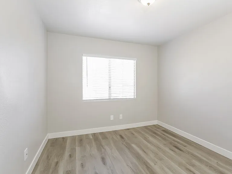 3201 Cheltenham St — Photo 14
