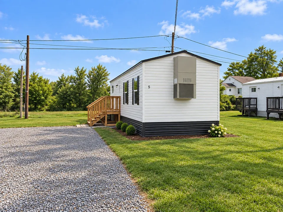 111 S Cedar Dr #5