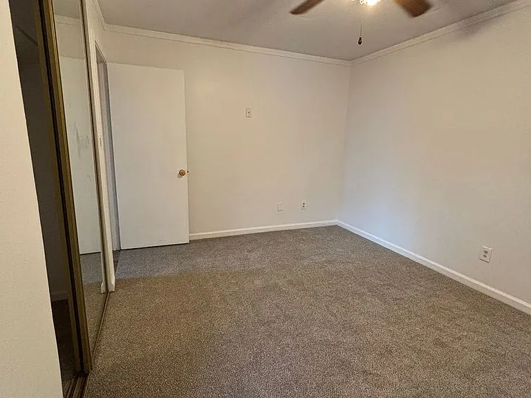 4122 Aragon Dr — Photo 10