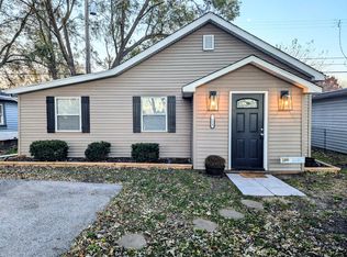 7115 S McCook Ave, Hammond, IN 46323