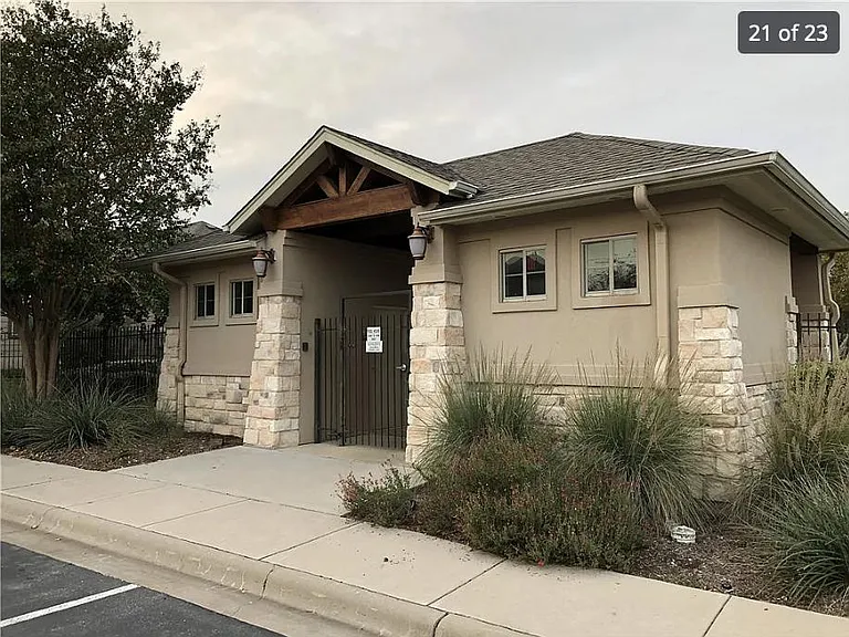 10501 Luke Ct — Photo 20