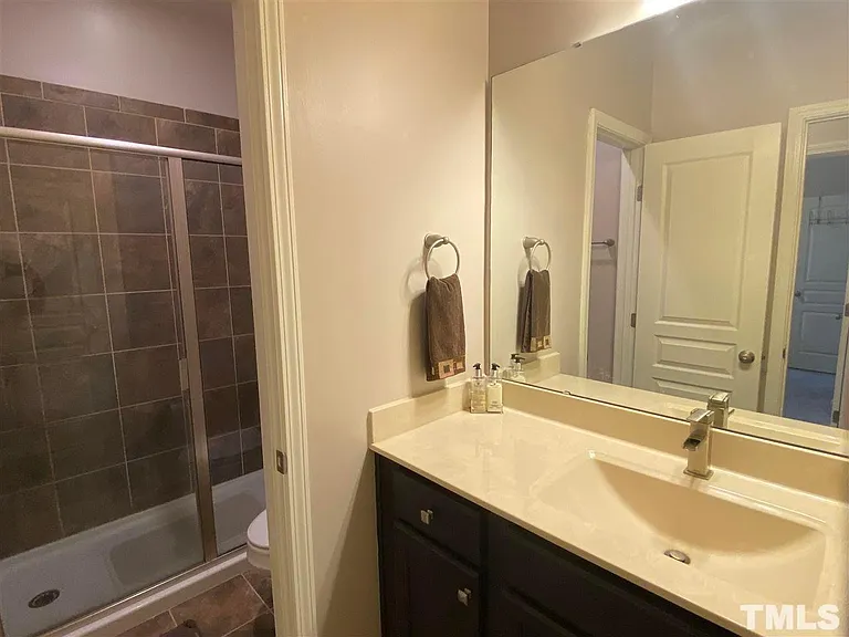 213 Churment Ct — Photo 16