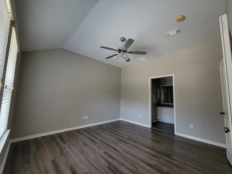 77 Woodlily Pl — Photo 10