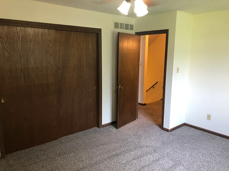 1040 SW Lilly Cir — Photo 11