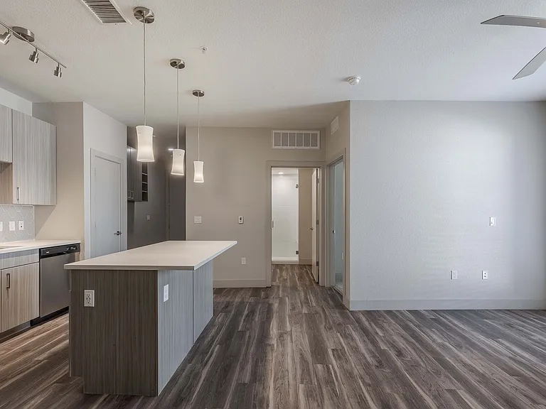 Encore Evans Station Apartments — Photo 20
