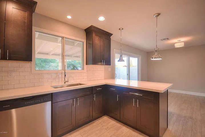 8726 E Montebello Ave — Photo 4