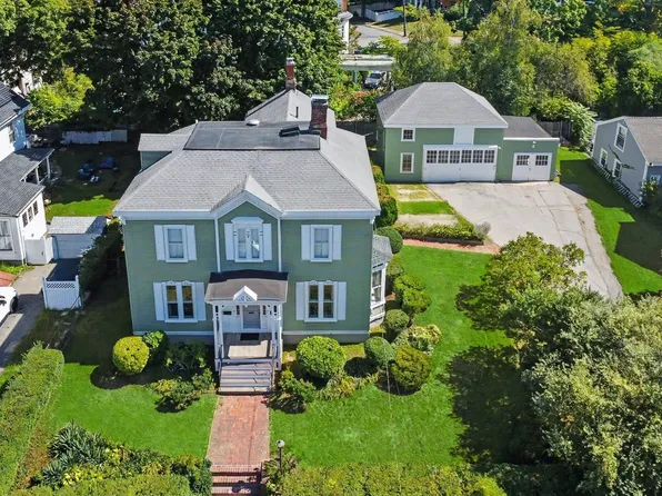 33 Highland Ave, Haverhill, MA 01830