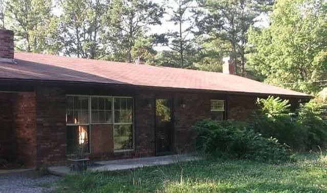 2nd image of 857 Workman Rd