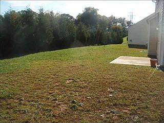 3rd image of 15 Somerville Ct