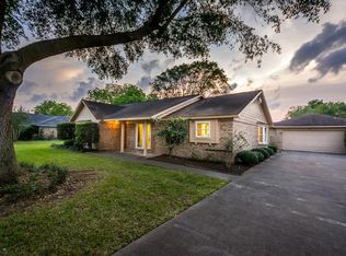 114 Ridge Rd, Manvel, TX 77578