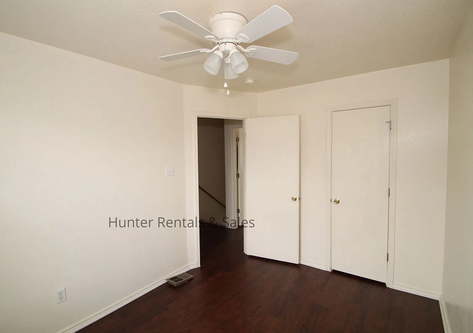 2 Bedroom & 2 Bath Townhome — Photo 3