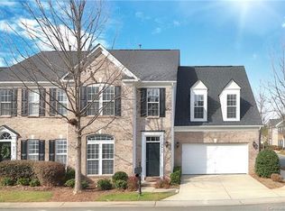 5015 Tribecca St, Charlotte, NC 28270