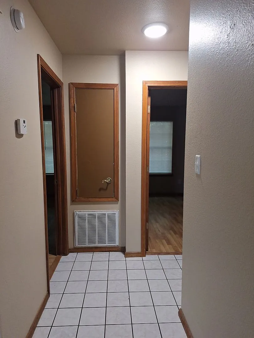 JMAY-Mansfield Main Street Apartments — Photo 3