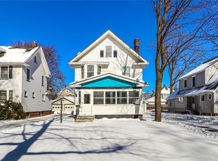 110 Inglewood Dr, Rochester, NY 14619