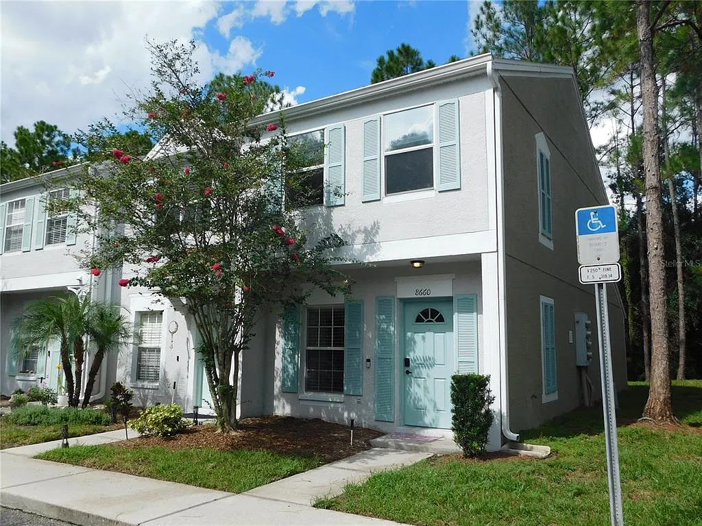 2 bed, 2.5 bath, 1184 sqft, $1,900 — Photo 4