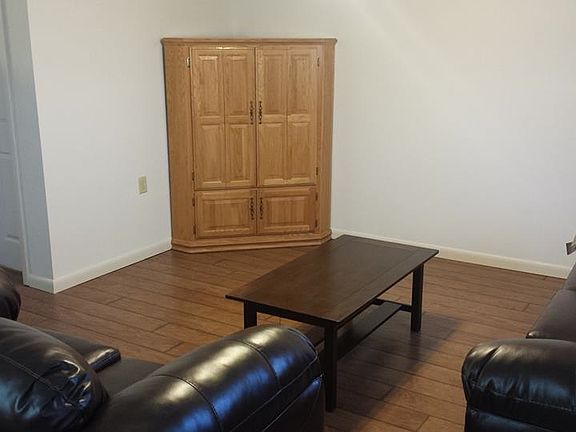 4th image of 8344 Louvenia St